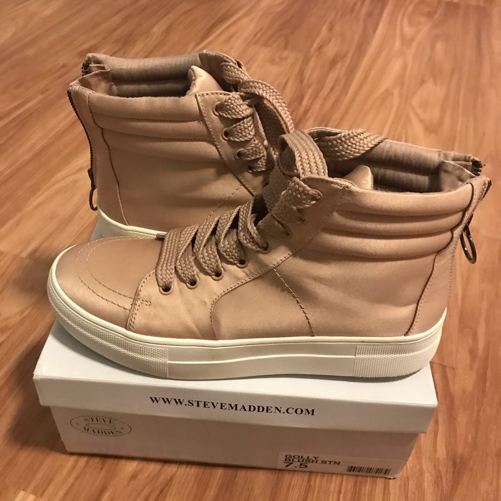 Steve Madden Golly Blush Sneakers